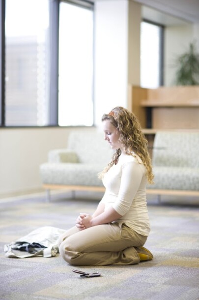 woman praying