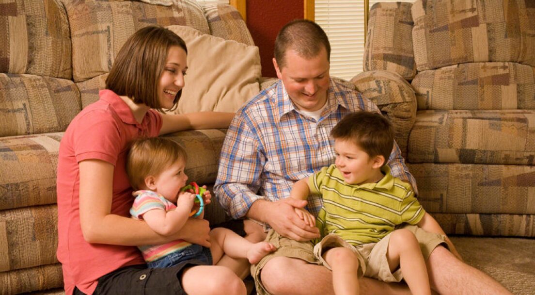 family-time-419558-wallpaper-840x560.jpg