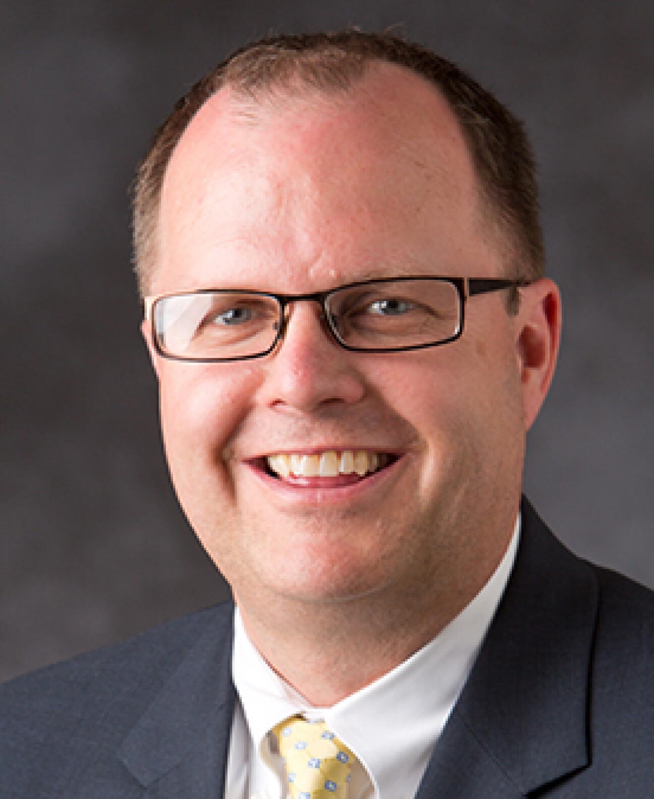 Ashton_Brian_Kent-Portrait-276x337.jpg