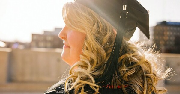 esther-tuttle-MnRXX76faXM-unsplash-1266x662.jpg